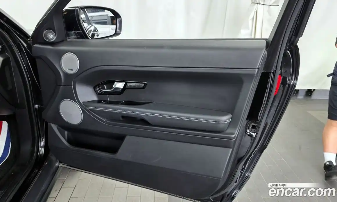 Land Rover Range Rover Evoque 2012 2.0 автомат (гидро), фото 15