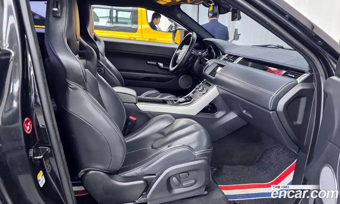 Land Rover Range Rover Evoque 2012 2.0 автомат (гидро), фото 16