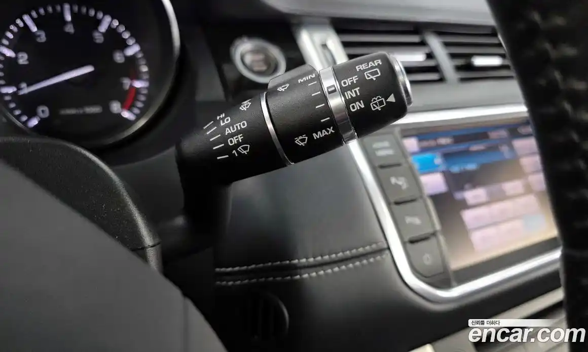 Land Rover Range Rover Evoque 2012 2.0 автомат (гидро), фото 25