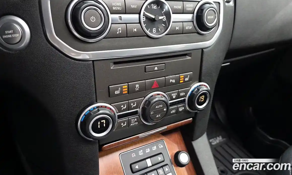 Land Rover Discovery 2015 3.0 автомат (гидро), фото 13