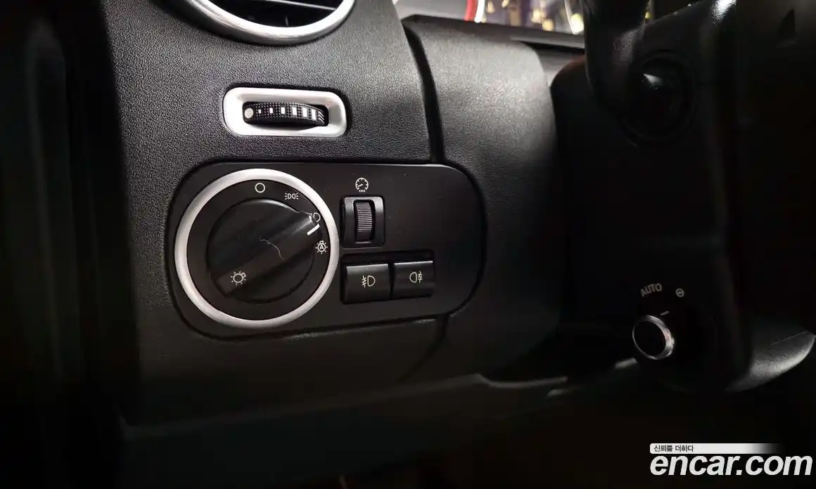 Land Rover Discovery 2015 3.0 автомат (гидро), фото 16