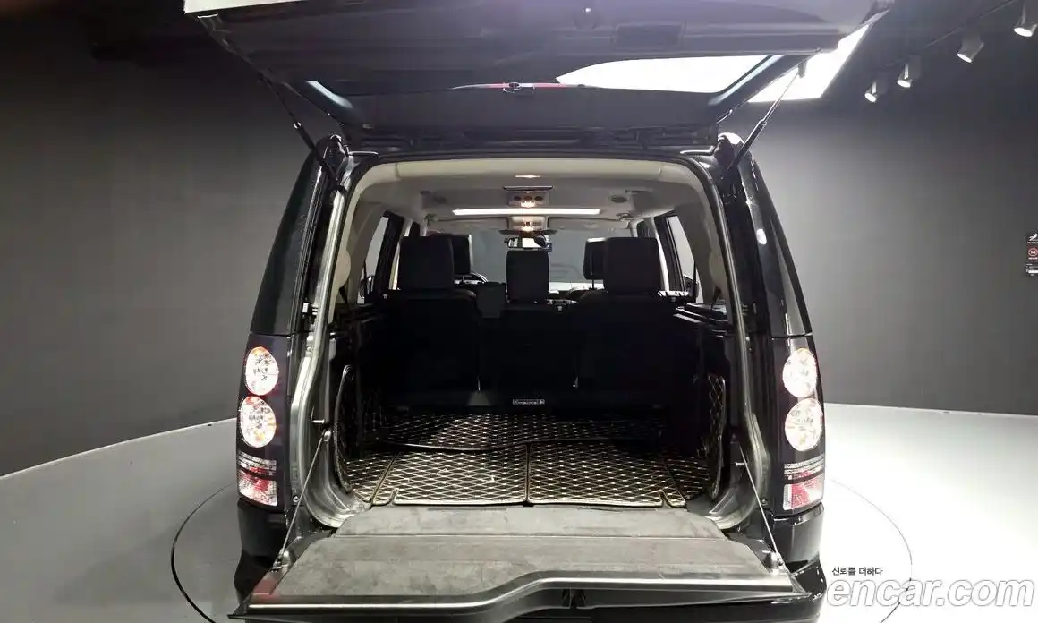 Land Rover Discovery 2015 3.0 автомат (гидро), фото 20