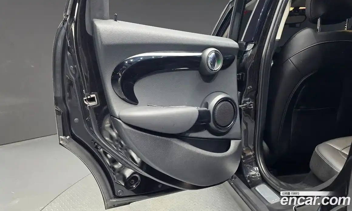 Mini Cooper 2018 1.5 автомат (гидро), фото 14