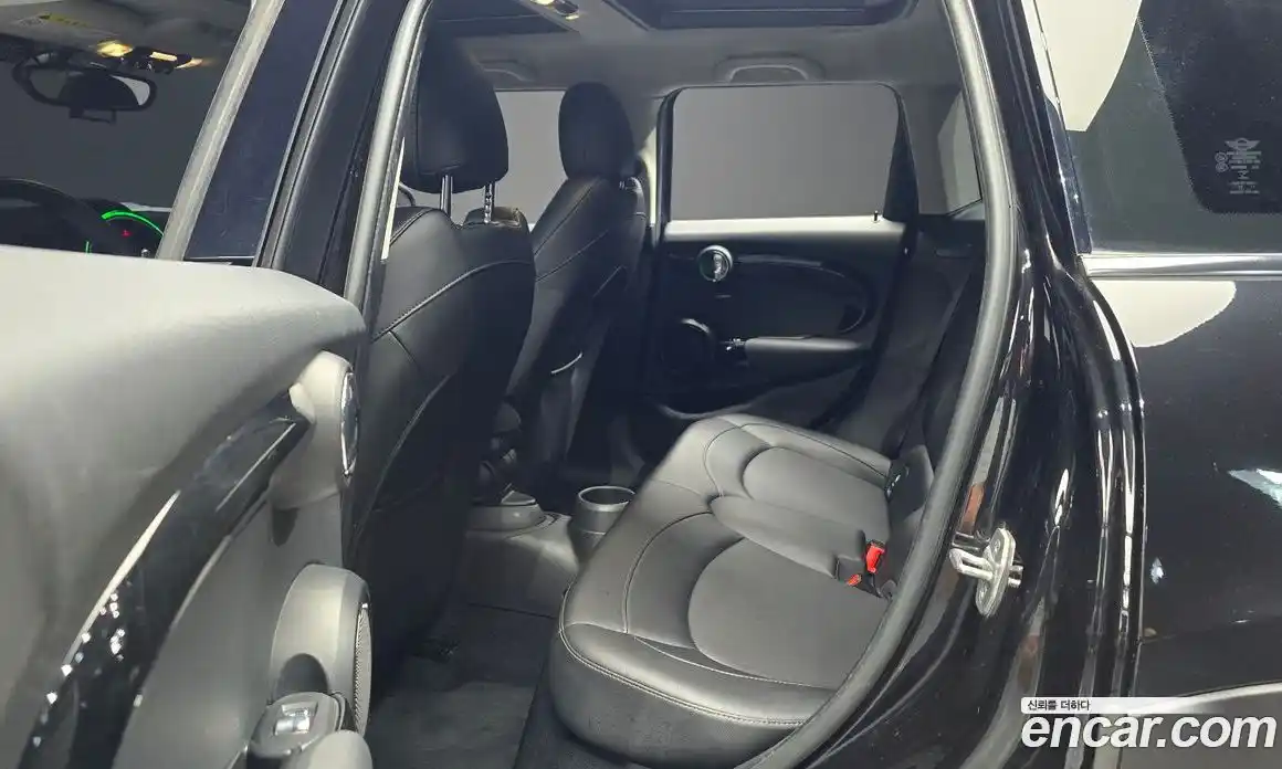 Mini Cooper 2018 1.5 автомат (гидро), фото 17