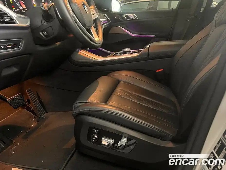 BMW X7 2023 3.0 автомат (гидро), фото 12