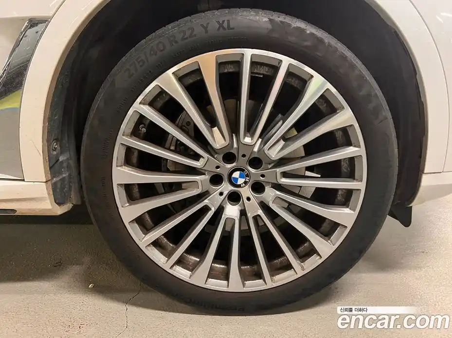 BMW X7 2023 3.0 автомат (гидро), фото 14