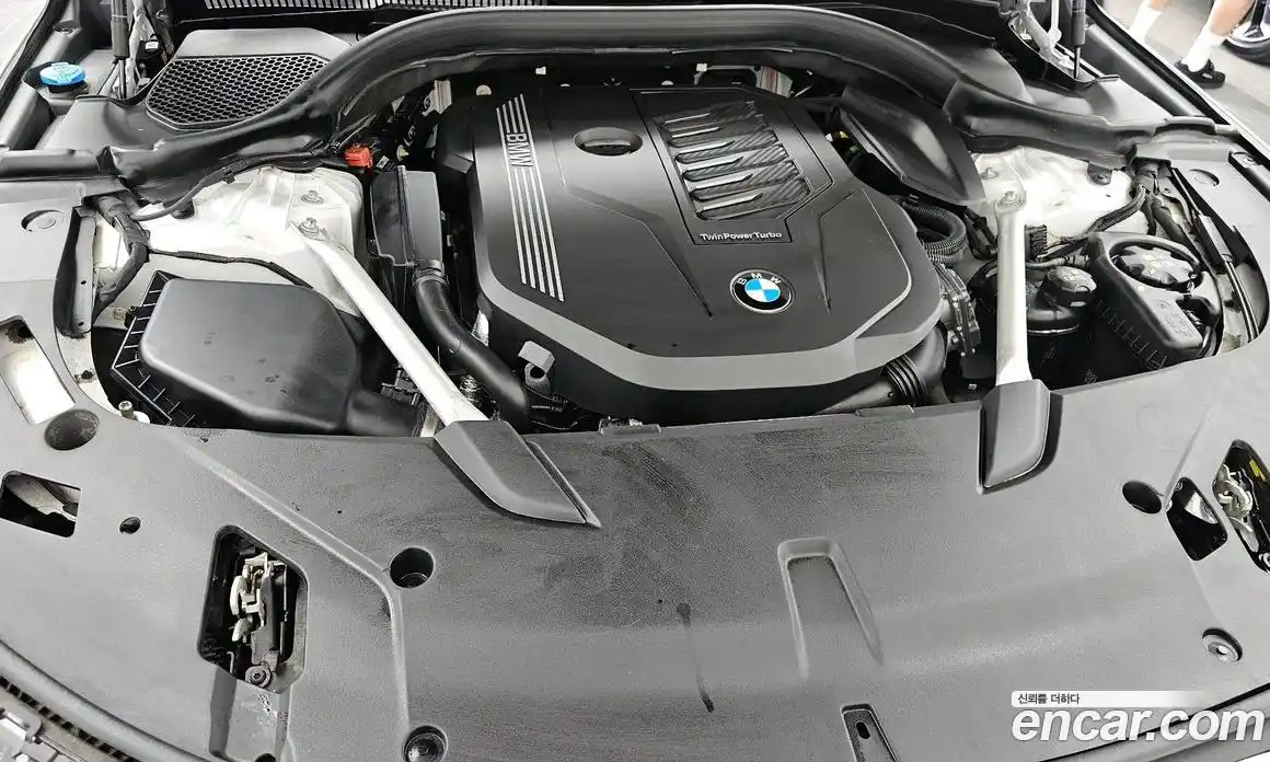 BMW 6 серия 2023 3.0 автомат (гидро), фото 6
