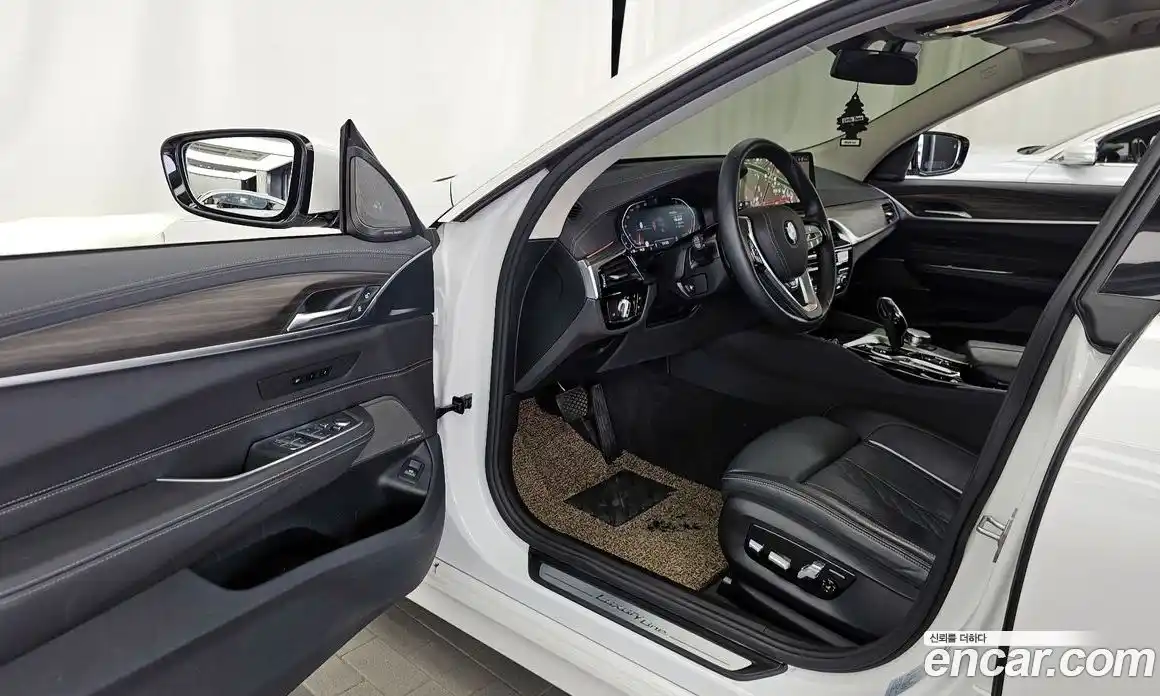 BMW 6 серия 2023 3.0 автомат (гидро), фото 10