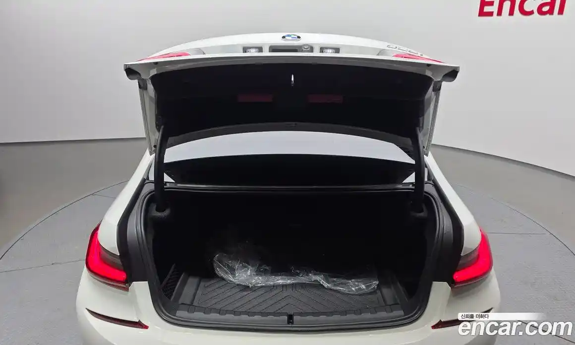 BMW 3 серия 2021 2.0 автомат (гидро), фото 26