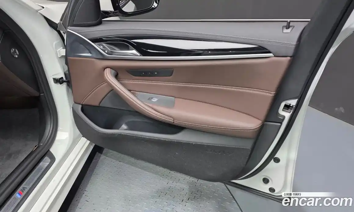 BMW 5 серия 2021 2.0 автомат (гидро), фото 14