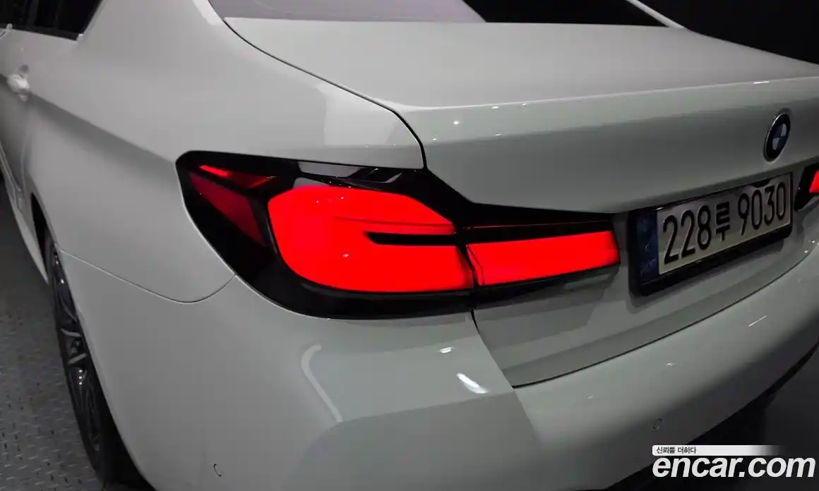 BMW 5 серия 2021 2.0 автомат (гидро), фото 9