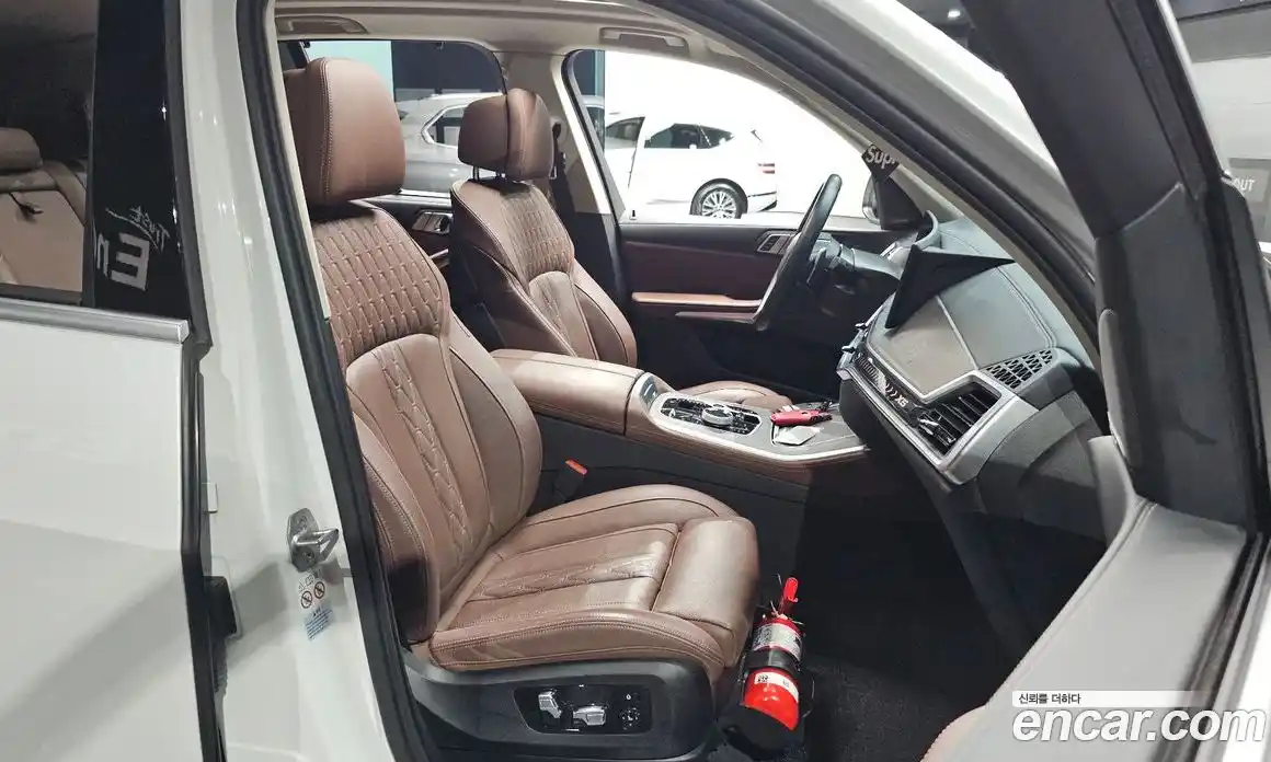 BMW X5 2023 3.0 автомат (гидро), фото 18