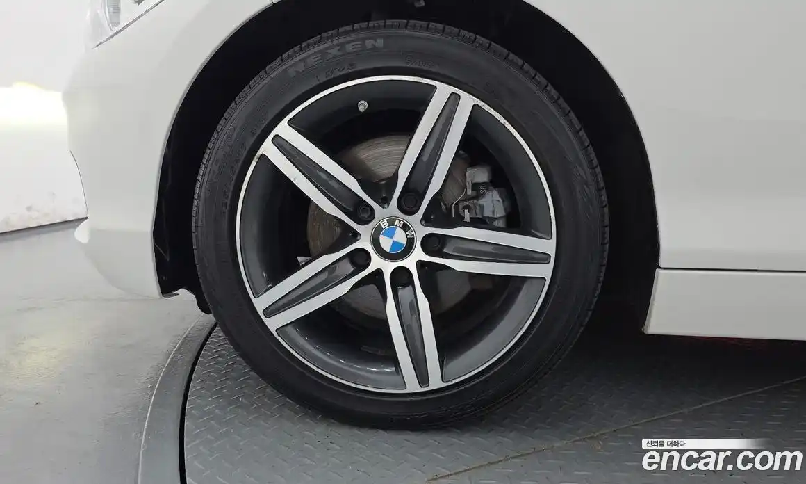 BMW 1 серия 2018 2.0 автомат (гидро), фото 4