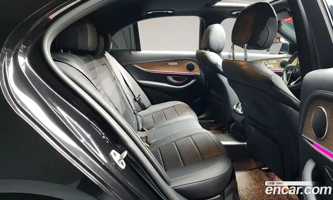 Mercedes-Benz E-Class 2021 2.0 автомат (гидро), фото 11