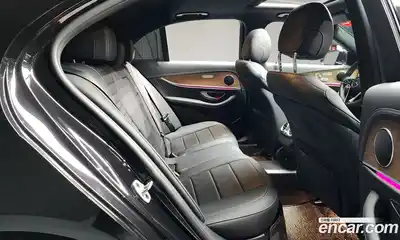 Mercedes-Benz E-Class 2021 2.0 автомат (гидро), миниатюра 11