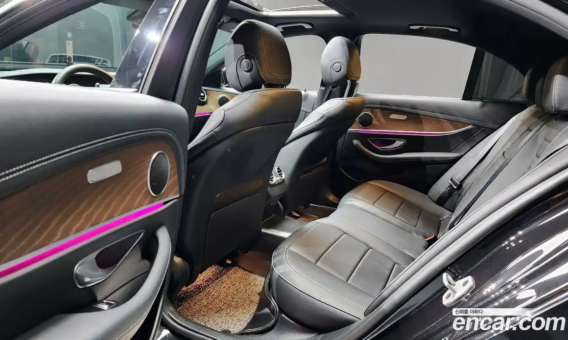 Mercedes-Benz E-Class 2021 2.0 автомат (гидро), фото 12