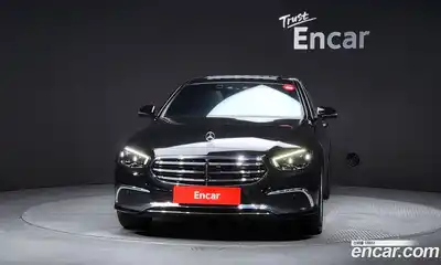 Mercedes-Benz E-Class 2021 2.0 автомат (гидро), миниатюра 3