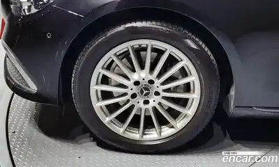 Mercedes-Benz E-Class 2021 2.0 автомат (гидро), миниатюра 5
