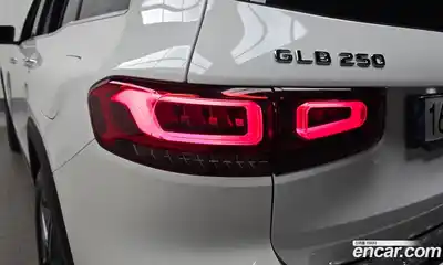 Mercedes-Benz GLB-Class 2021 2.0 гидро, миниатюра 9 Mercedes-Benz GLB-Class 2021 2.0 гидро, миниатюра 9