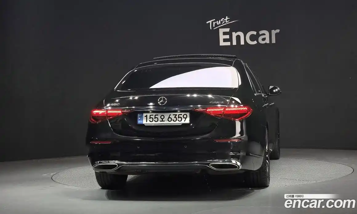 Mercedes-Benz S-Class 2022 4.0 автомат (гидро), фото 4