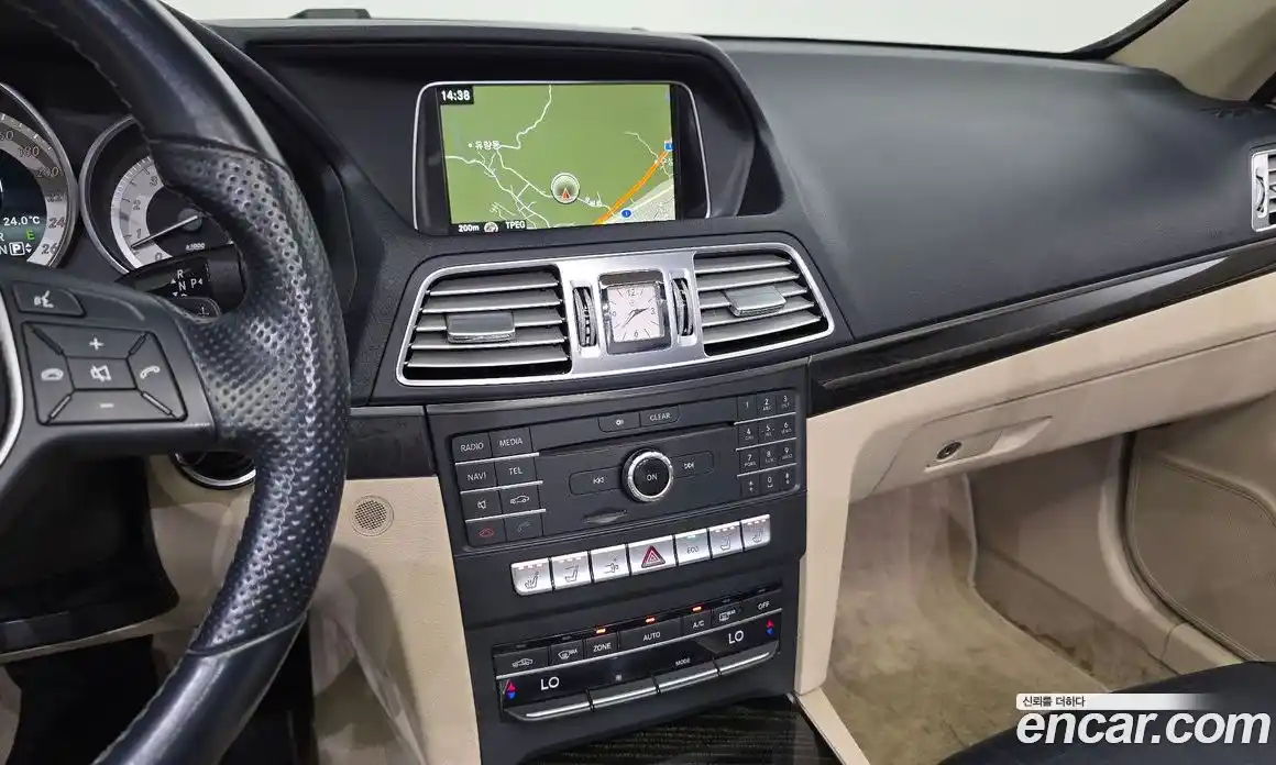 Mercedes-Benz E-Class 2015 2.0 автомат (гидро), фото 16