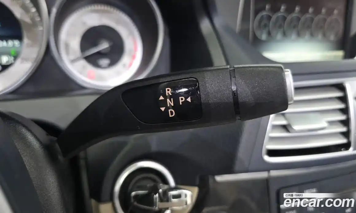 Mercedes-Benz E-Class 2015 2.0 автомат (гидро), фото 9