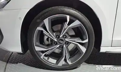 Audi A3 2025 2.0 автомат (гидро), миниатюра 5