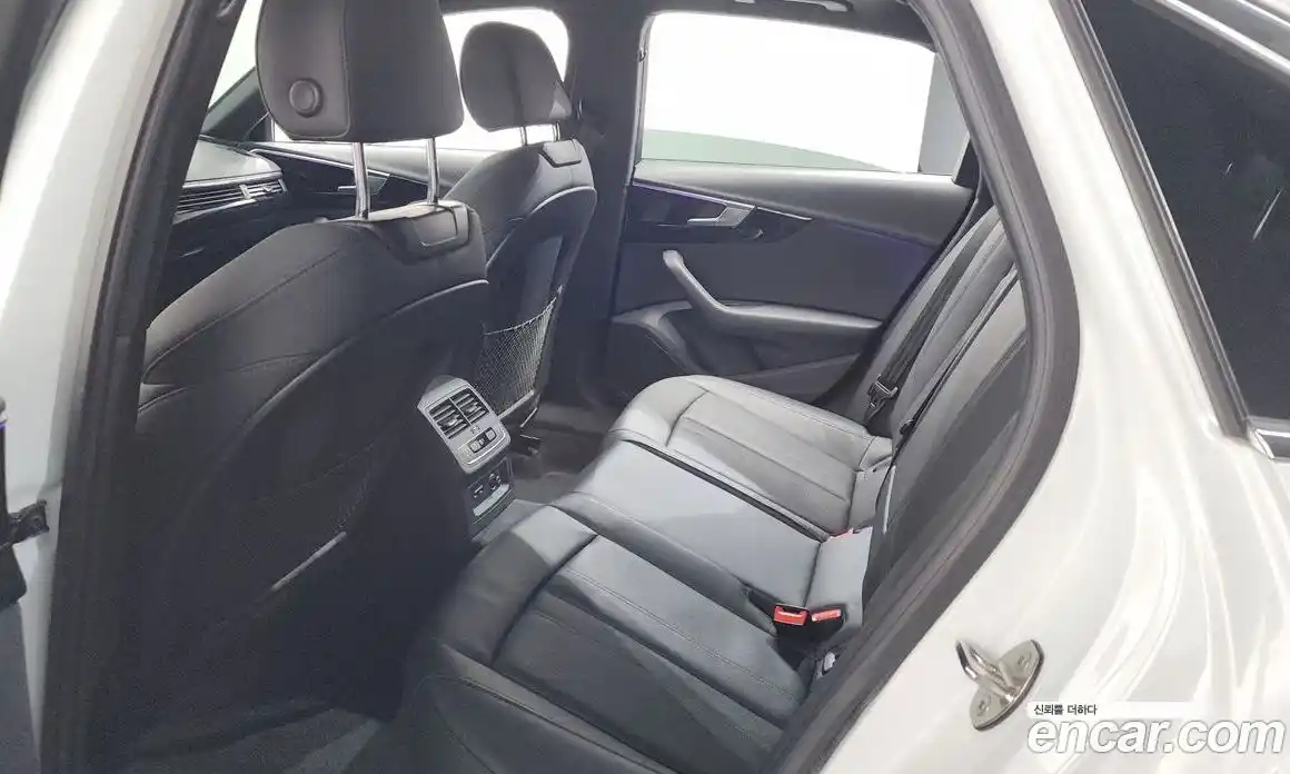 Audi A4 2021 2.0 автомат (гидро), фото 17