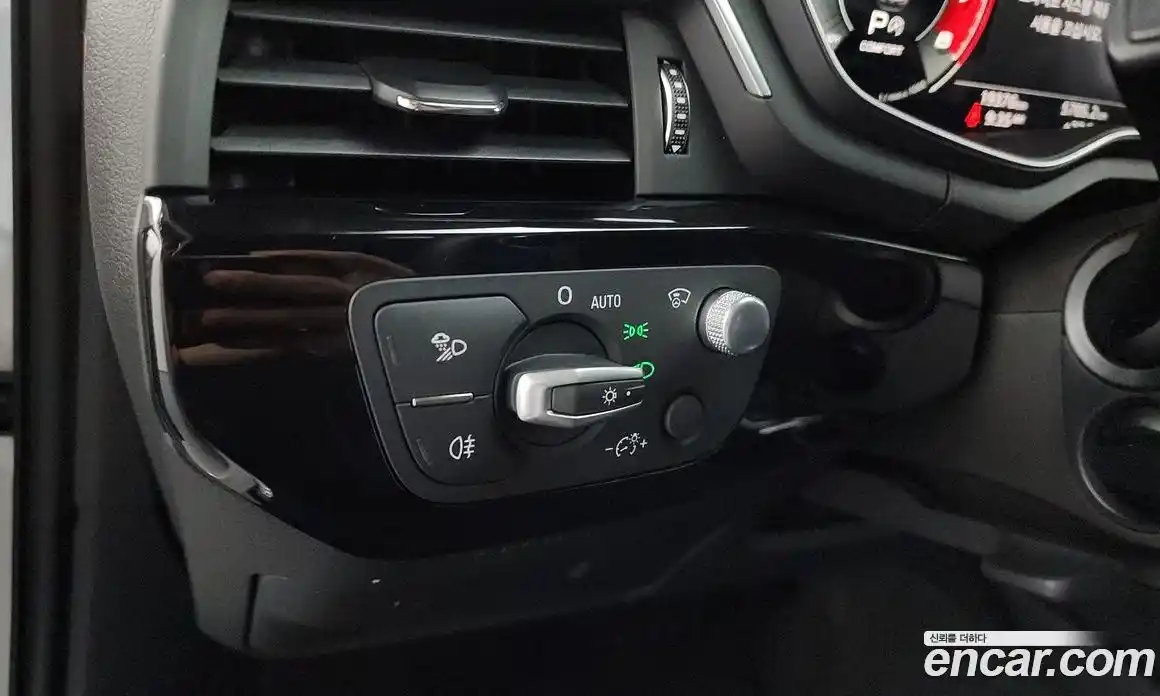 Audi A4 2021 2.0 автомат (гидро), фото 28