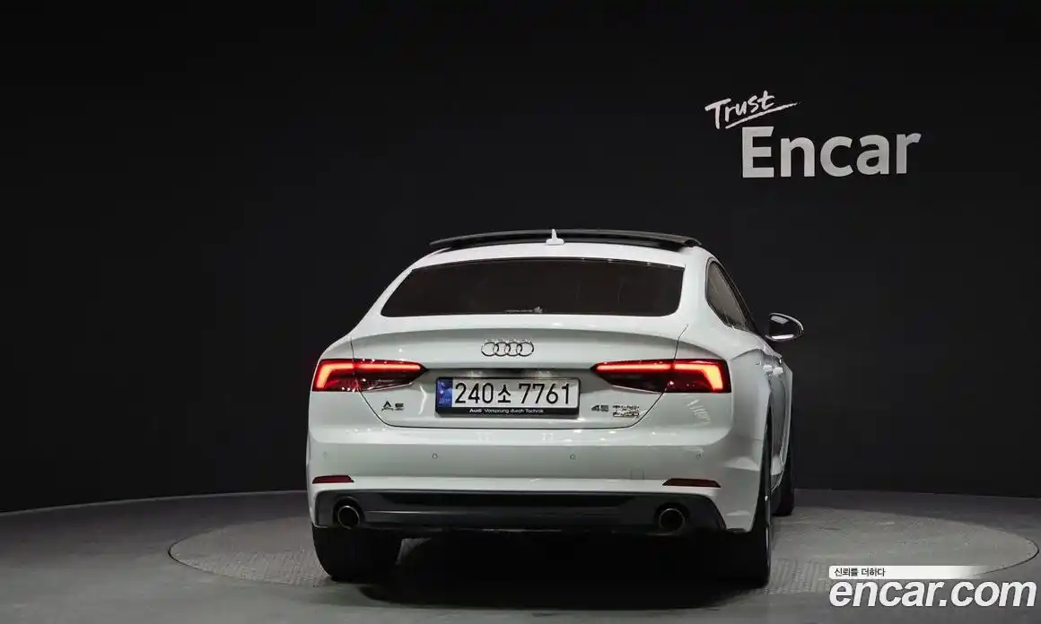 Audi A5 2019 2.0 автомат (гидро), фото 4