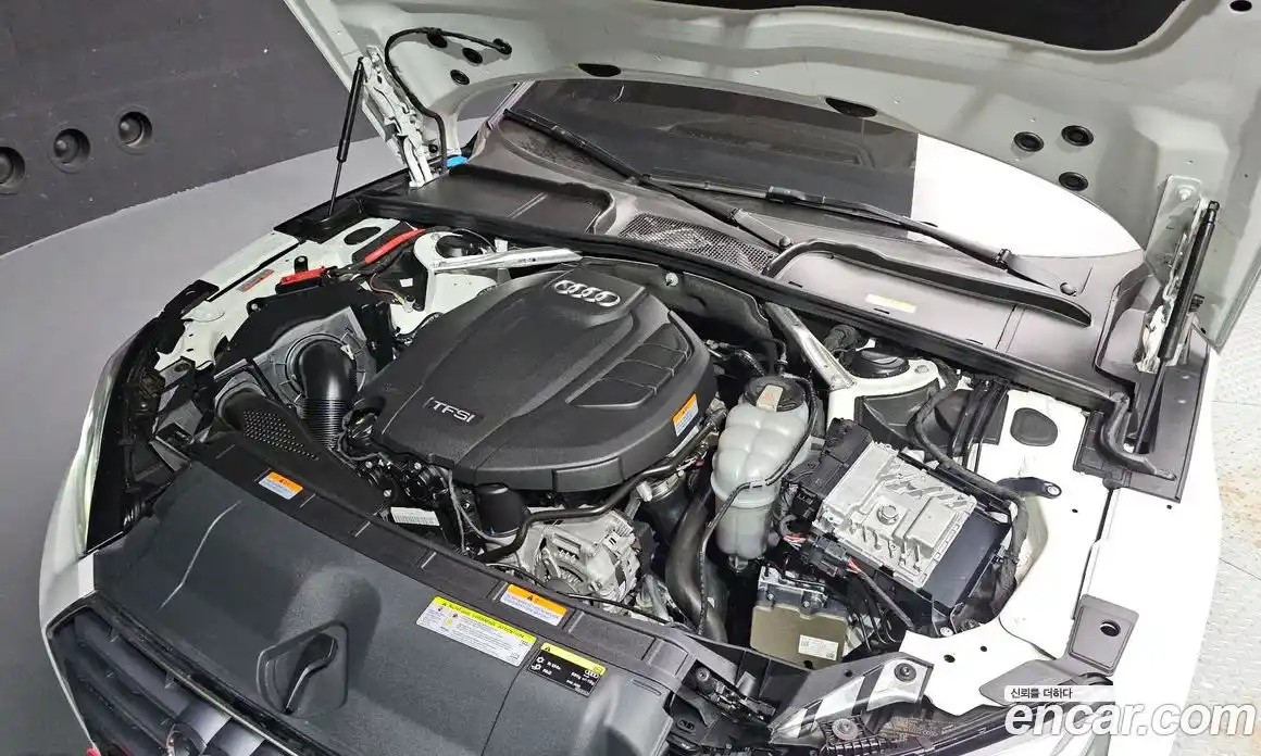 Audi A5 2019 2.0 автомат (гидро), фото 6
