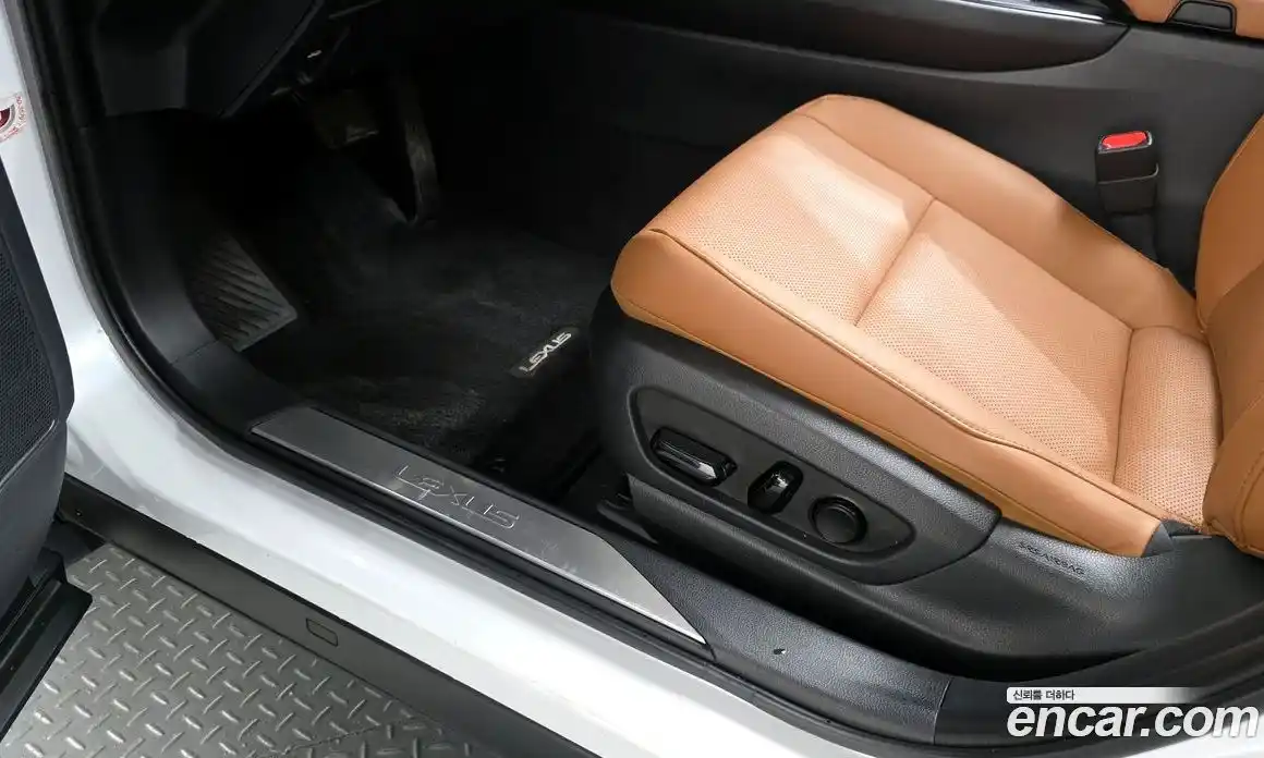 Lexus UX 2022 0.2 автомат (гидро), фото 20