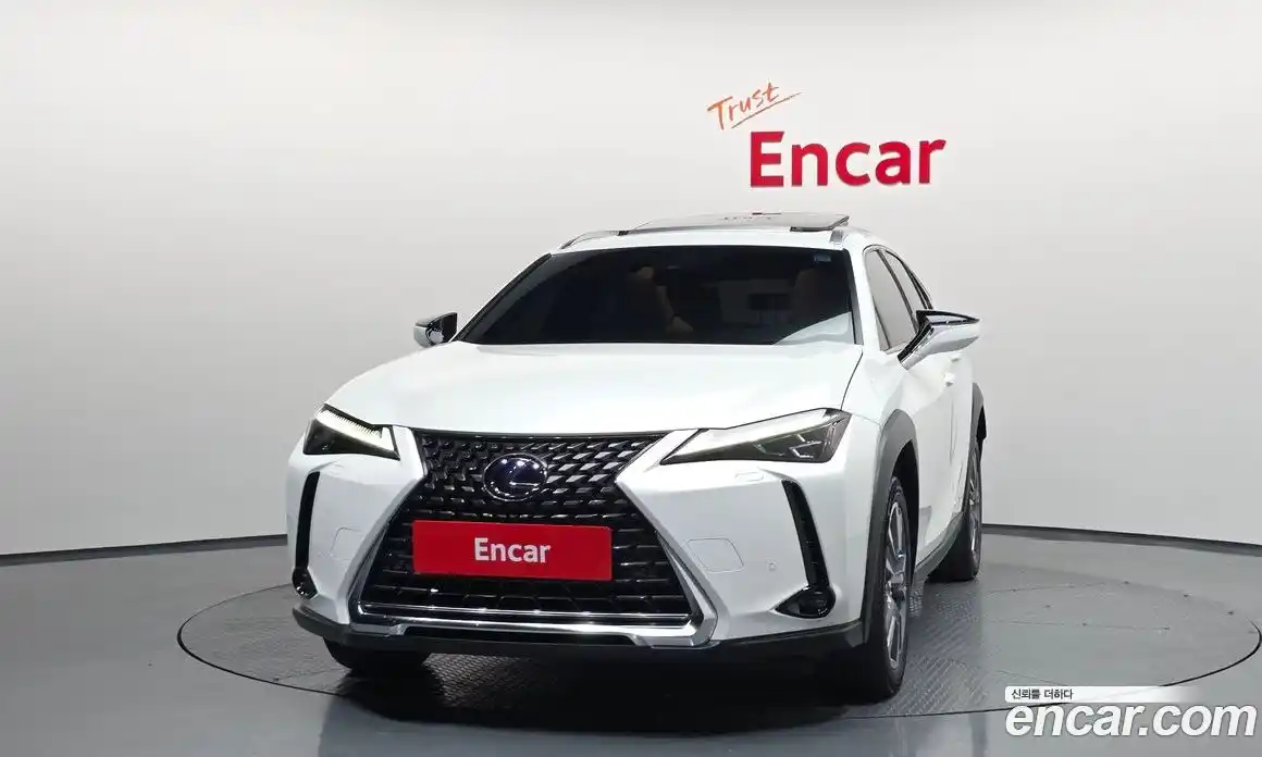 Lexus UX 2022 0.2 автомат (гидро), фото 3