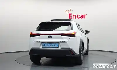 Lexus UX 2022 0.2 автомат (гидро), миниатюра 4