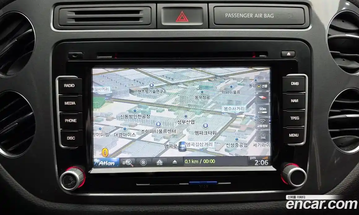Volkswagen Tiguan 2015 2.0 автомат (гидро), фото 14
