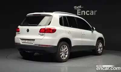 Volkswagen Tiguan 2015 2.0 автомат (гидро), миниатюра 2