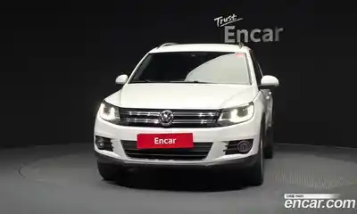 Volkswagen Tiguan 2015 2.0 автомат (гидро), миниатюра 3