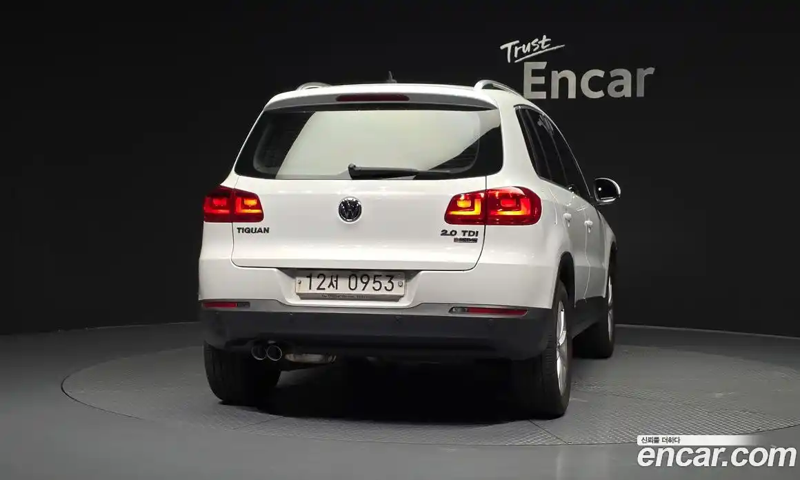Volkswagen Tiguan 2015 2.0 автомат (гидро), фото 4