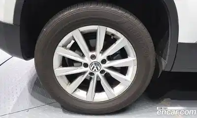 Volkswagen Tiguan 2015 2.0 автомат (гидро), миниатюра 5