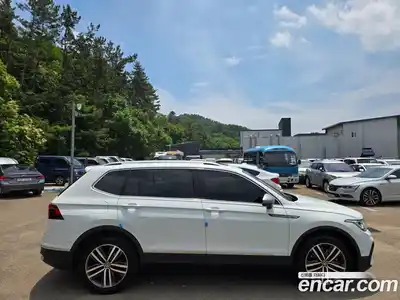 Volkswagen Tiguan 2023 2.0 автомат (гидро), миниатюра 3