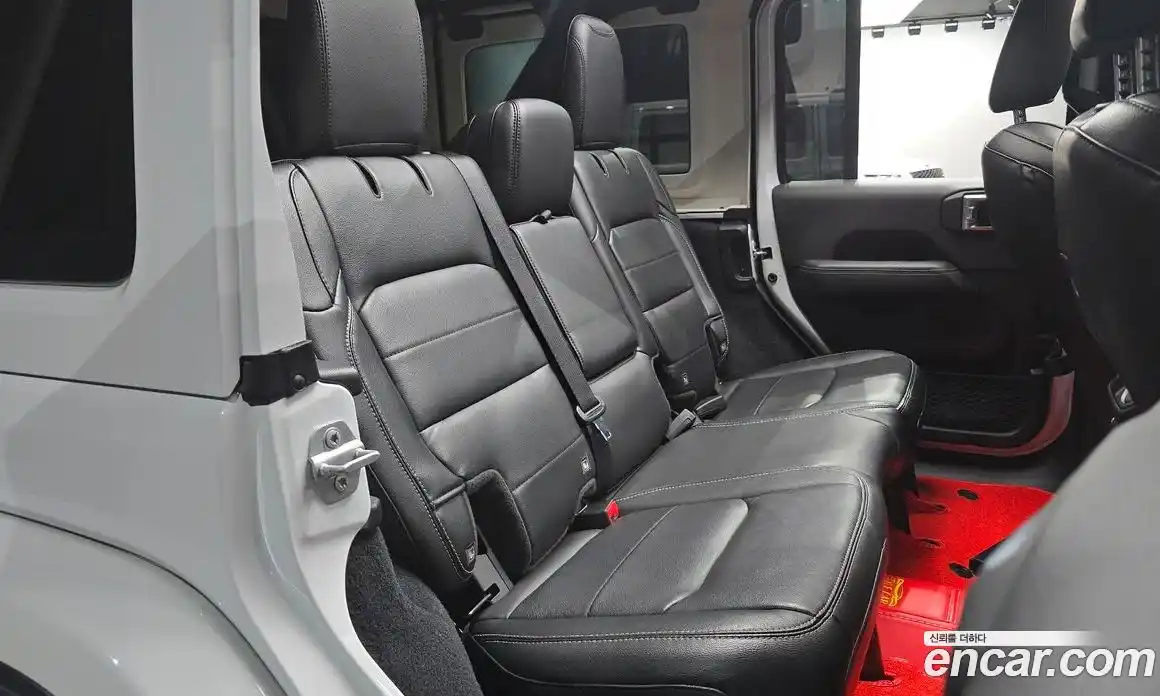 Jeep Wrangler 2020 2.0 автомат (гидро), фото 18