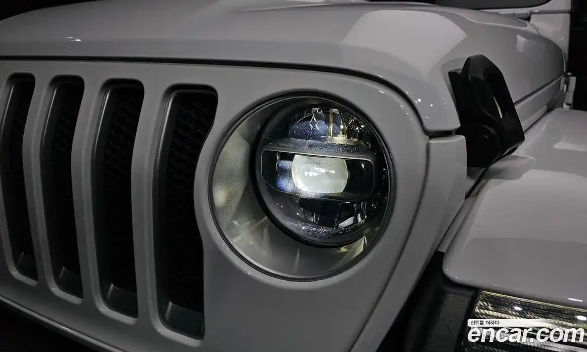 Jeep Wrangler 2020 2.0 автомат (гидро), фото 8