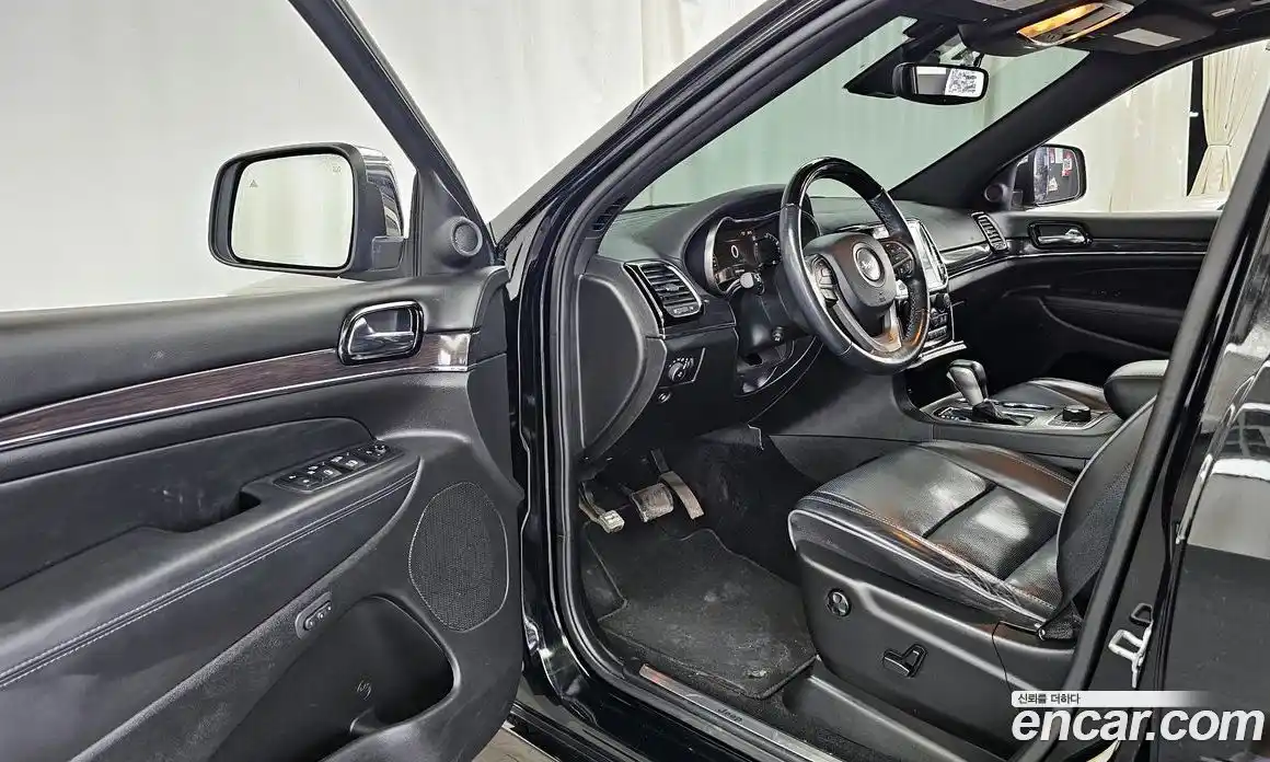 Jeep Cherokee 2021 3.6 автомат (гидро), фото 13