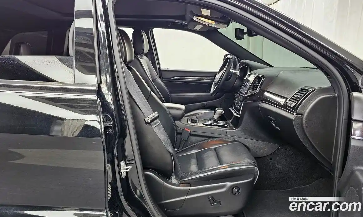 Jeep Cherokee 2021 3.6 автомат (гидро), фото 18