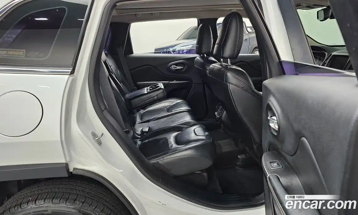 Jeep Cherokee 2014 2.0 автомат (гидро), фото 11