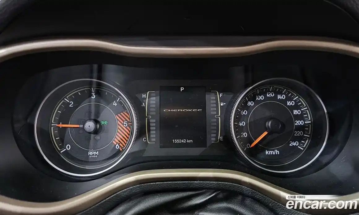 Jeep Cherokee 2014 2.0 автомат (гидро), фото 8
