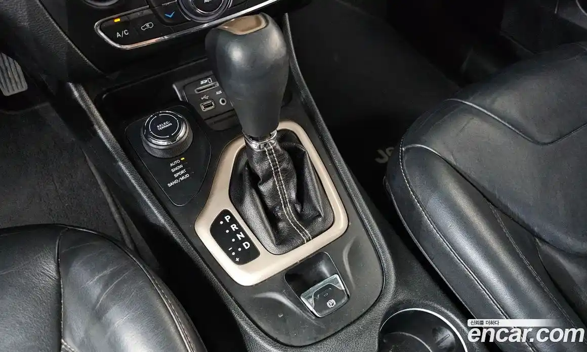 Jeep Cherokee 2014 2.0 автомат (гидро), фото 9