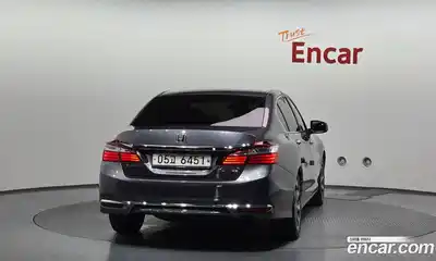 Honda Accord 2017 2.4 автомат (гидро), миниатюра 3