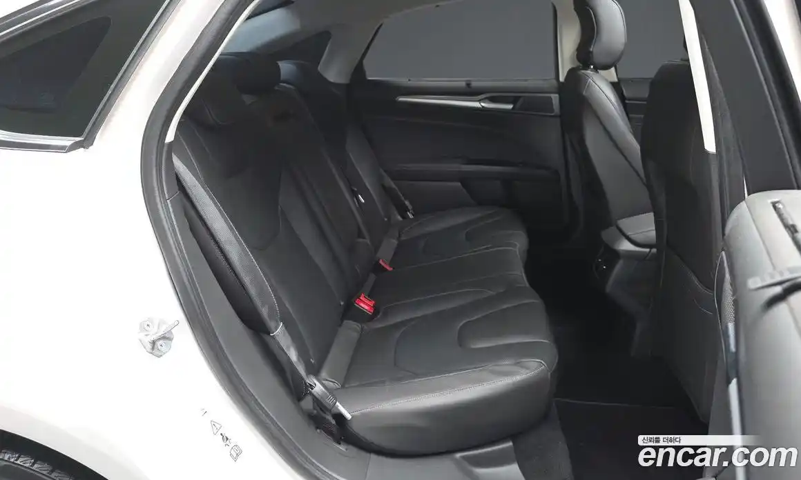 Ford Mondeo 2015 2.0 автомат (гидро), фото 12