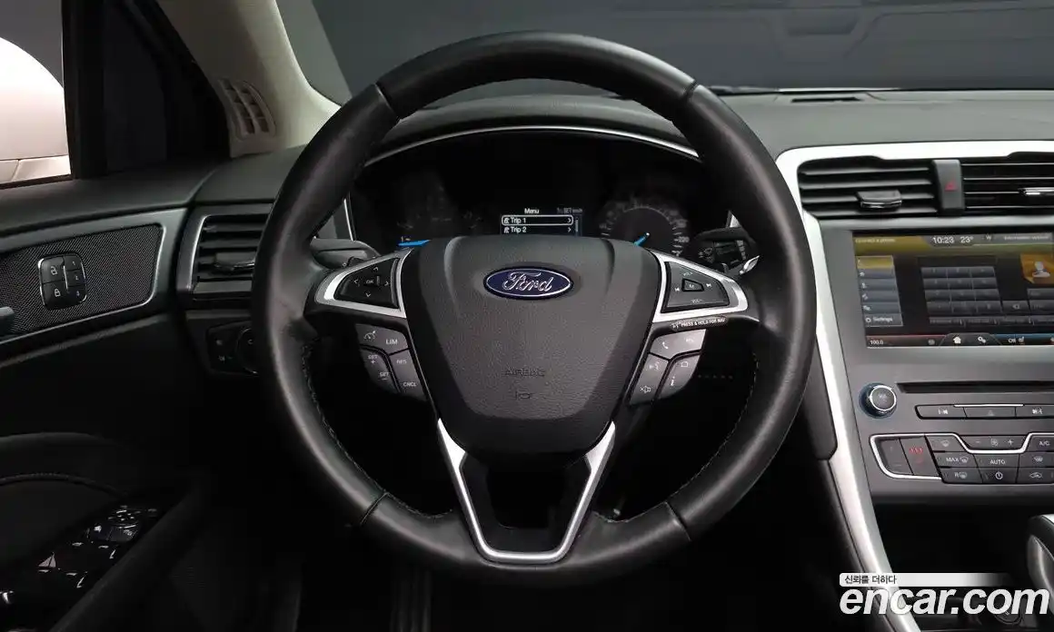 Ford Mondeo 2015 2.0 автомат (гидро), фото 13